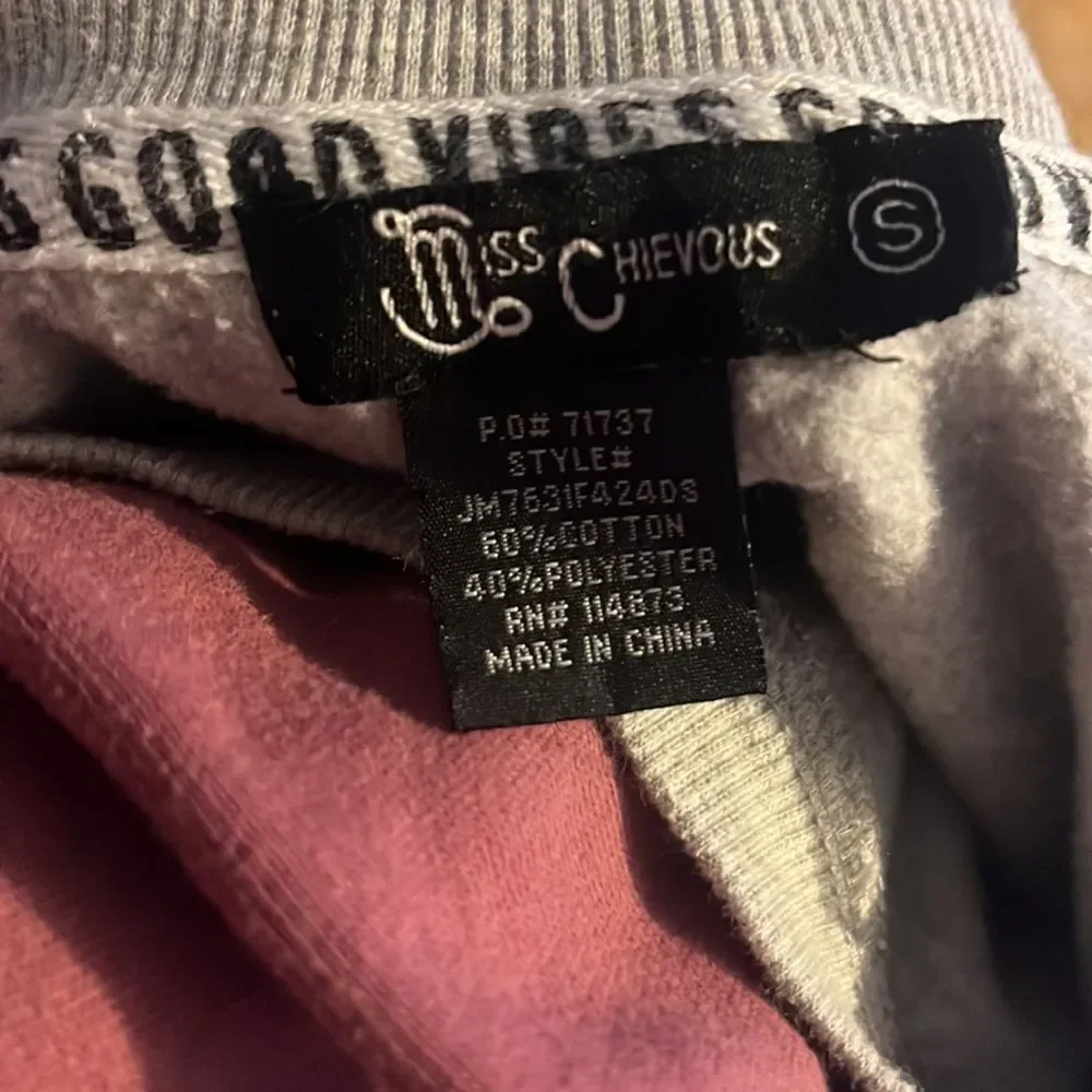 🔥4/$25 Miss Chievous Color Block Crew Neck Sweatshirt, Size Small